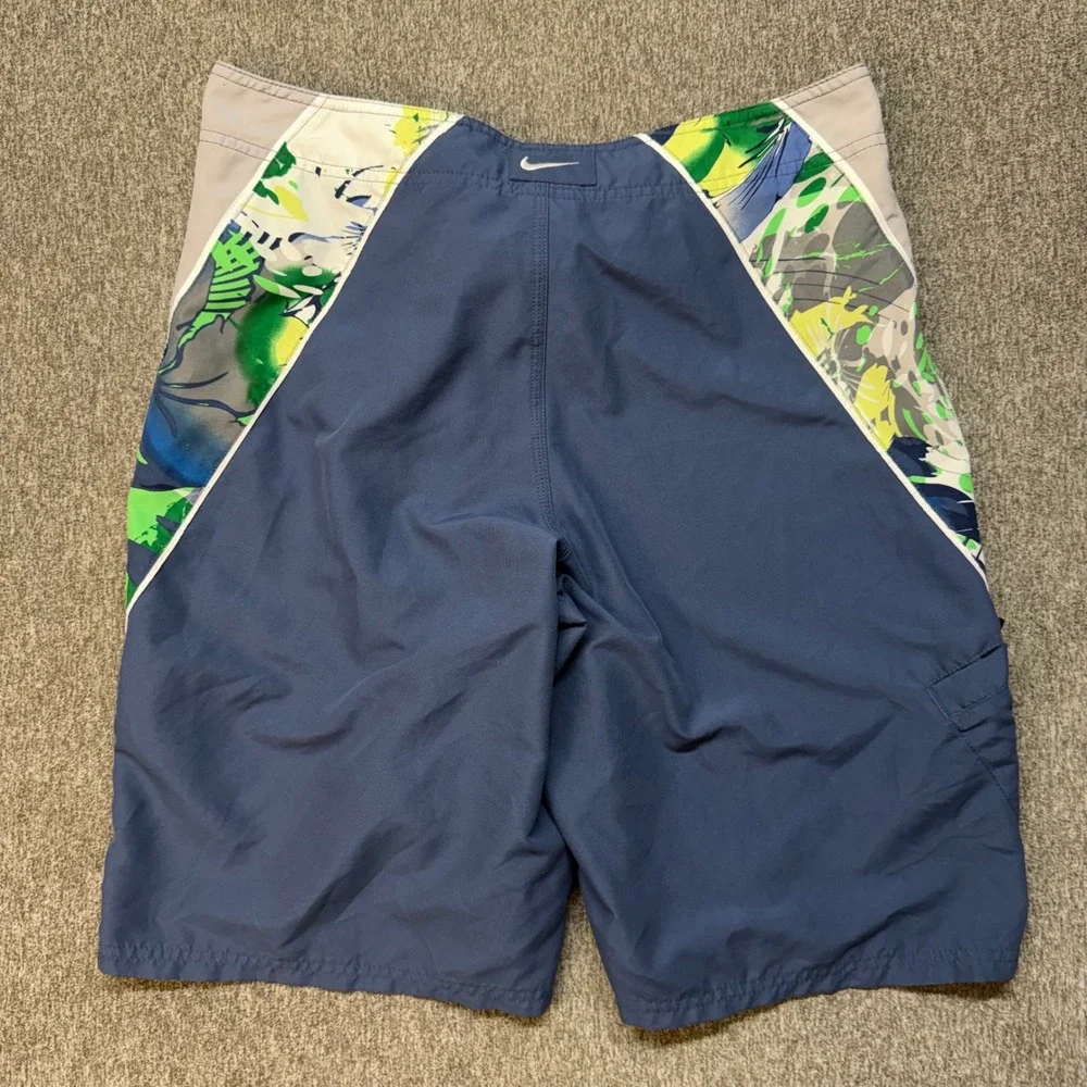 Nike‎ Swim Mens Blue Tropical Floral Board Shorts Size 30 Cargo Pocket Trunks